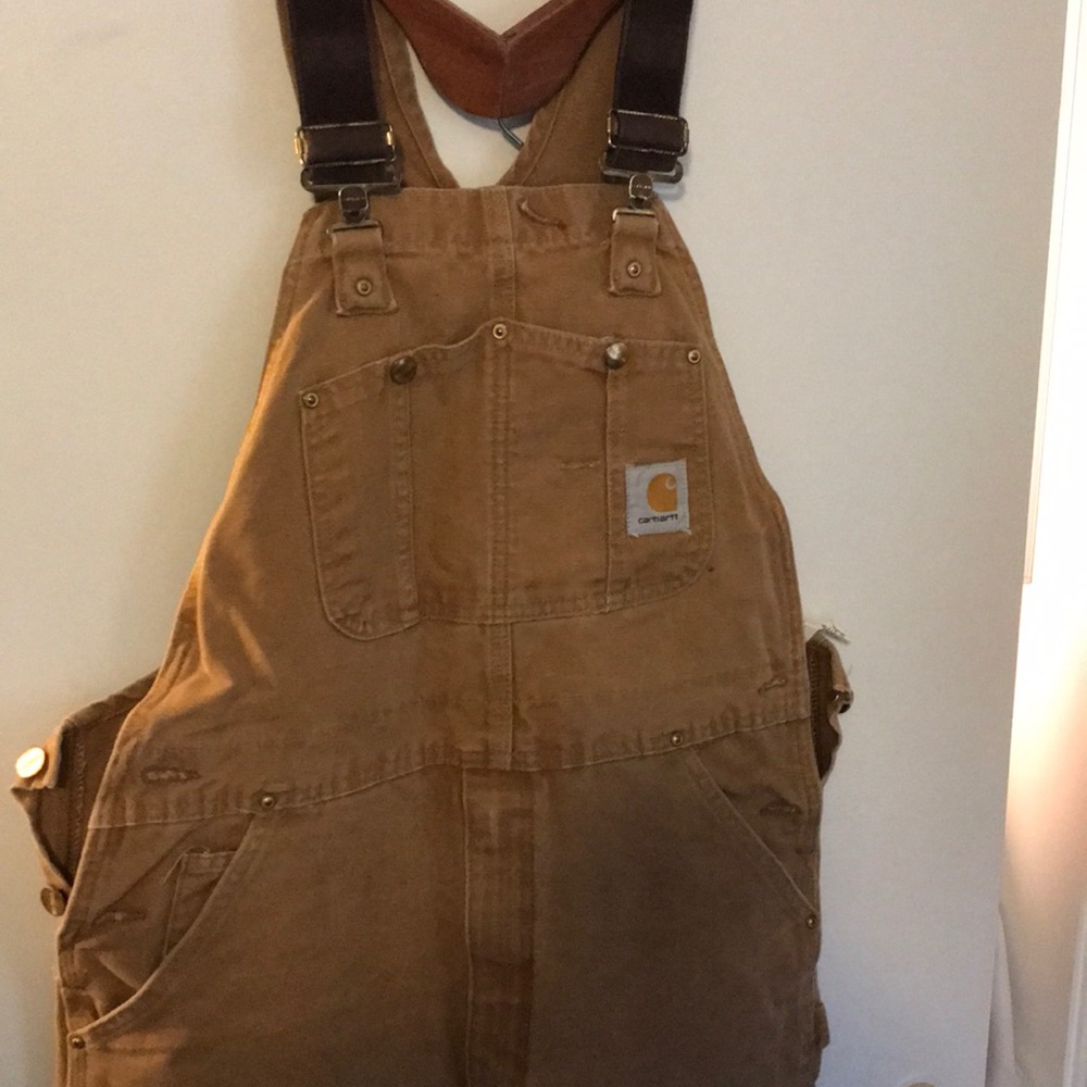 Carhartt bib overalls in 36x34